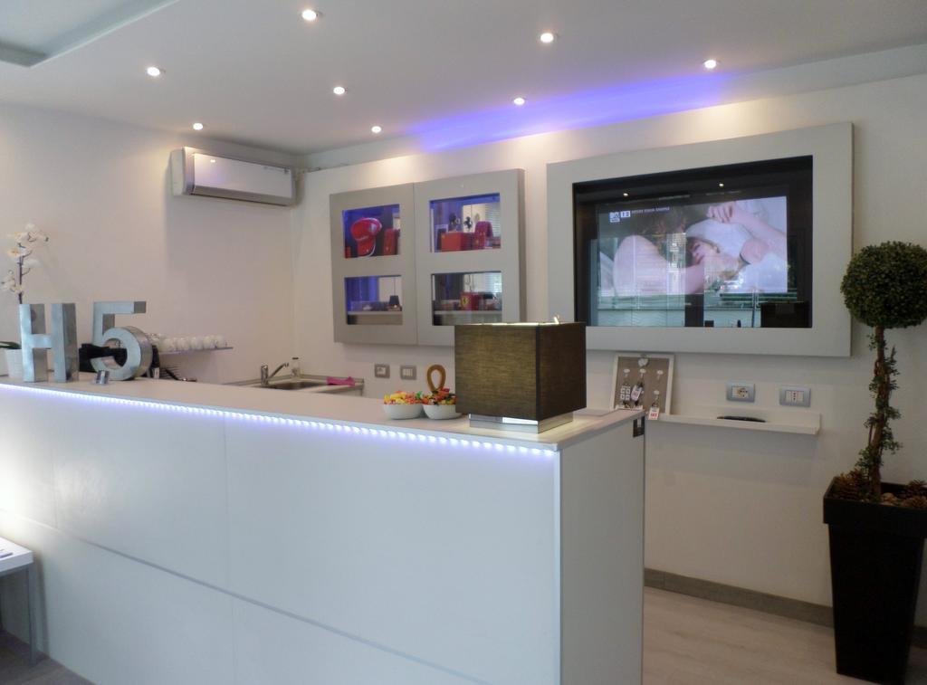 H5-5H Luxury Room 马拉内罗 外观 照片
